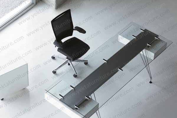میز مدیریت شیشه ای مدل gmb18