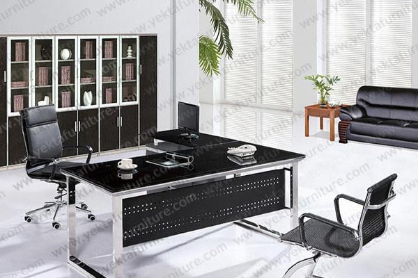 میز مدیریت شیشه ای مدل gmb5