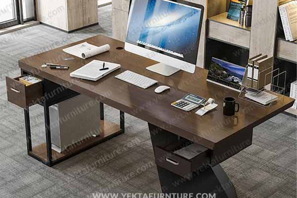 میز مدیریت پایه فلزی مدل SB520
