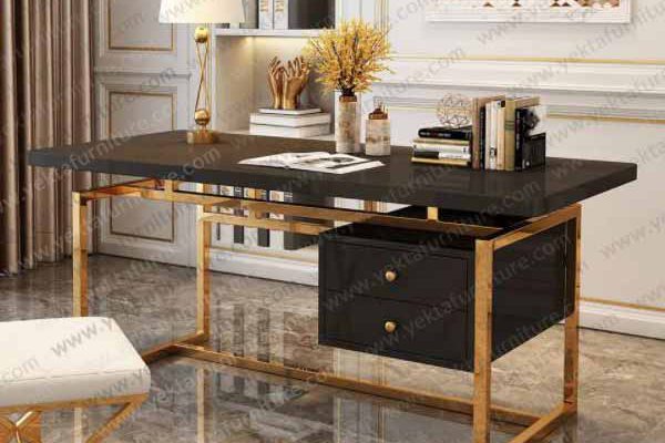میز مدیریت پایه فلزی مدل SB560